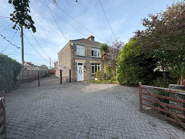3 Bedroom Semi-Detached House To Rent In North Road, Timsbury, BA2