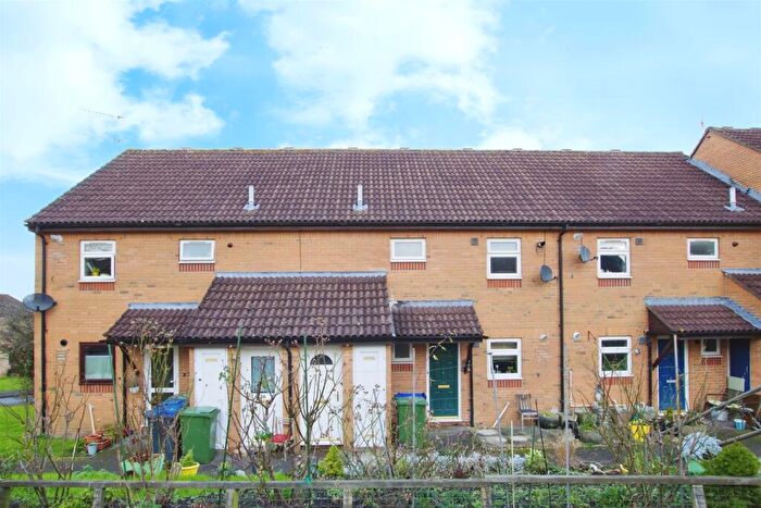 1 Bedroom Maisonette To Rent In Mallard Close, Calne, SN11