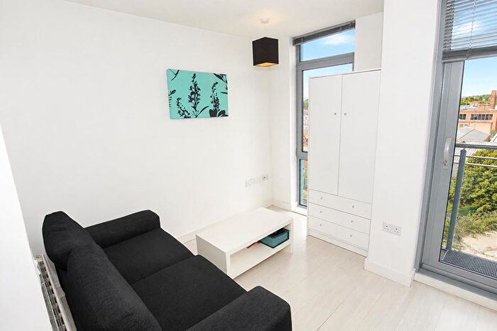 1 Bedroom Flat To Rent In Manor Mills, Leeds, LS11