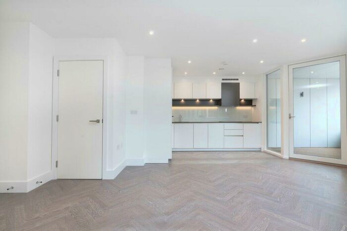 1 Bedroom Flat To Rent In Sterling Way, Islington, London, N7