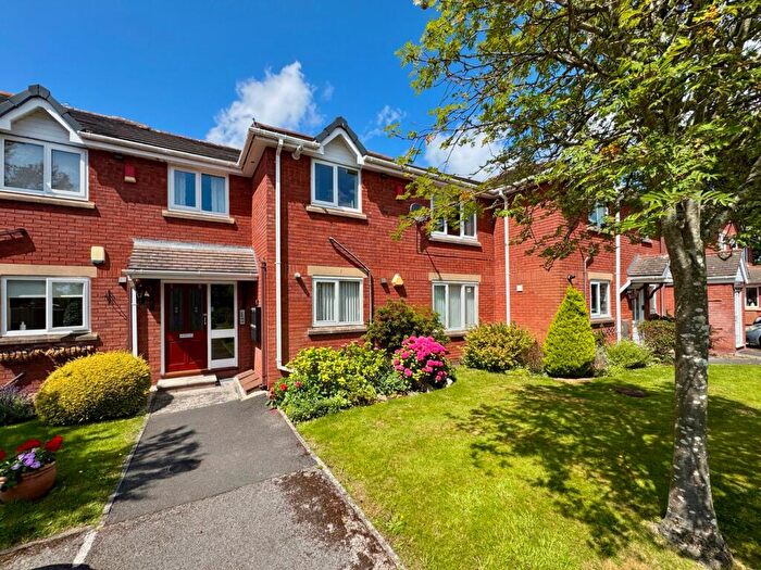 1 Bedroom Apartment For Sale In Meadow View, Kew, Southport, PR8