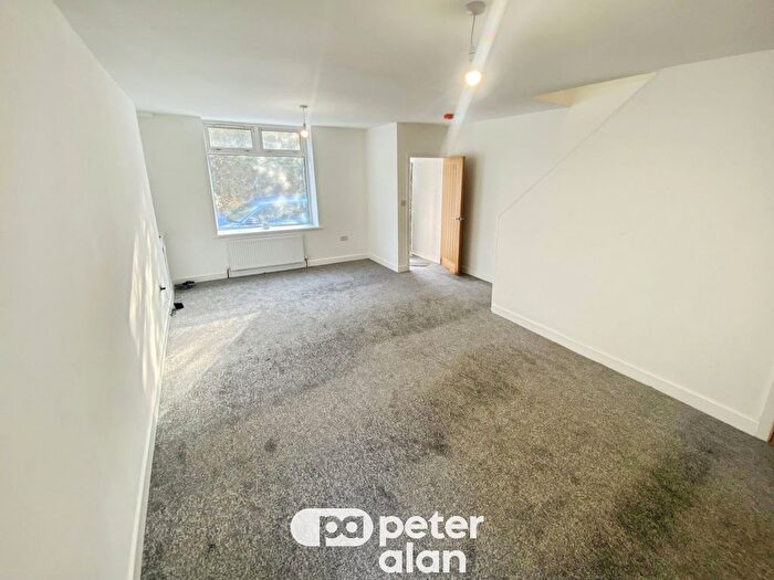 3 Bedroom Property To Rent In Walsh Street, Mountain Ash, CF45