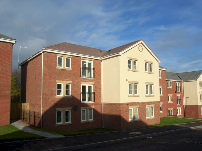 2 Bedroom Apartment To Rent In Blue Cedar Drive, Streetly., B74