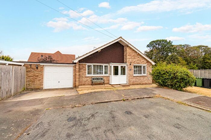 3 Bedroom Bungalow For Sale In Spinney Close, South Wootton, King's Lynn, PE30