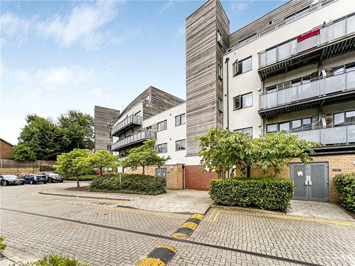 2 Bedroom Apartment To Rent In Lapis Close, Ealing, NW10