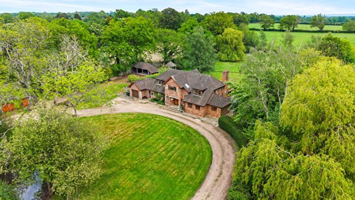 5 Bedroom Detached House For Sale In Ref: Gk - Lodge Lane, Redhill, RH1