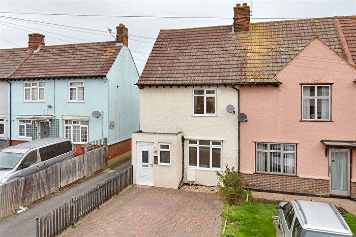 3 Bedroom End Terrace House For Sale In Wainscott Walk, Wainscott, Rochester, Kent, ME2