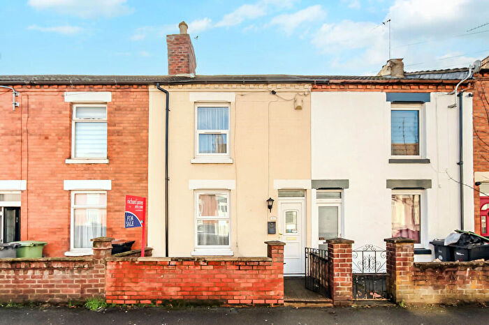 3 Bedroom Terraced House For Sale In Newcomen Road, Wellingborough, NN8