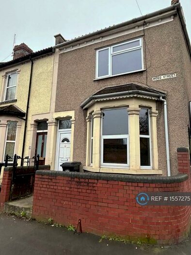 3 Bedroom End Of Terrace House To Rent In Mogg Street, Bristol, BS2