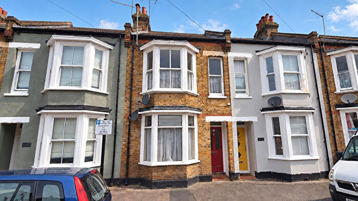 1 Bedroom Flat For Sale In Richmond Street, Herne Bay, CT6