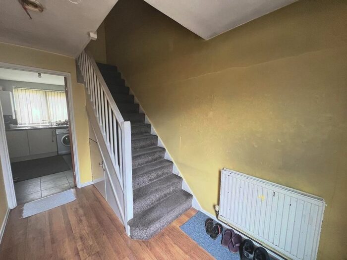 3 Bedroom Terraced House To Rent In Garsington Walk, Leicester, LE5