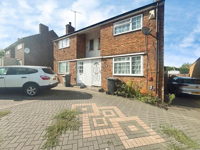2 Bedroom Semi Detached House To Rent In Dallow Road, Luton, Bedfordshire, LU1