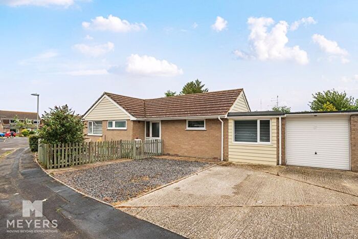 3 Bedroom Bungalow For Sale In Lampton Close, Wool, BH20