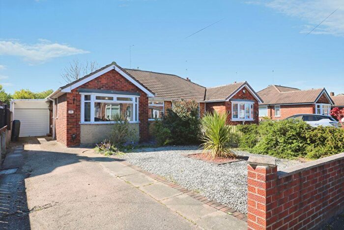 2 Bedroom Semi-Detached Bungalow For Sale In Sherwood Drive, Anlaby Common, HU4