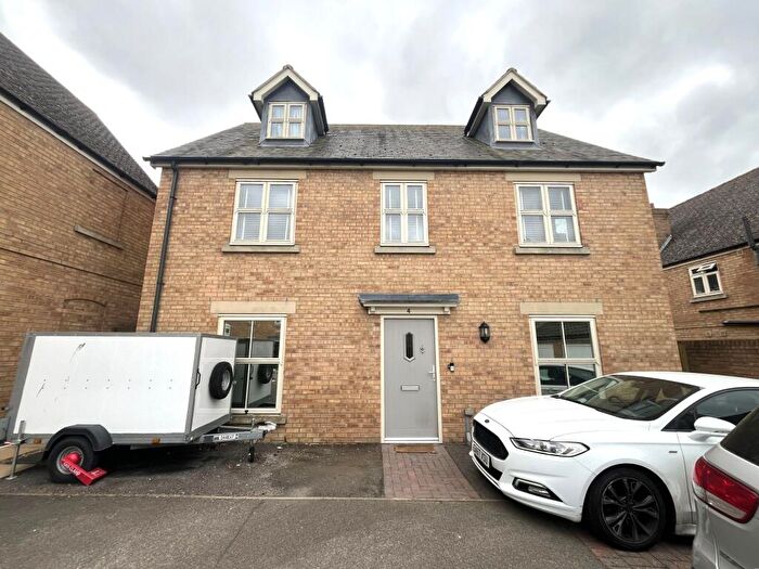 5 Bedroom Detached House For Sale In Hive End Court, Chatteris, PE16