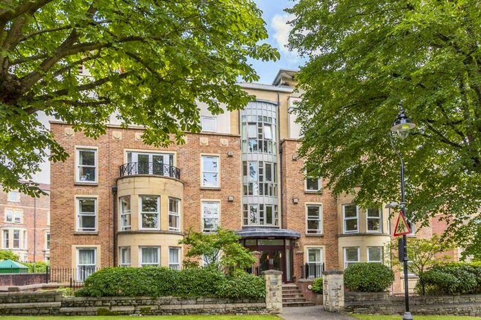2 Bedroom Apartment To Rent In The Avenue, Clifton, BS8