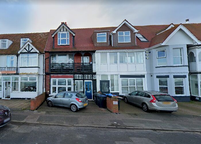 2 Bedroom Flat To Rent In Royal Esplande, Margate, CT9