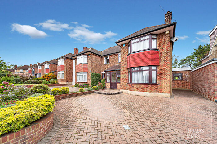 4 Bedroom Semi-Detached House For Sale In Sheringham Avenue, London, N14