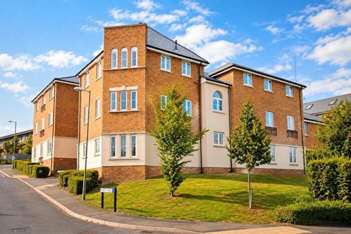 2 Bedroom Penthouse To Rent In Anstey Road, Farnham, Surrey, GU9
