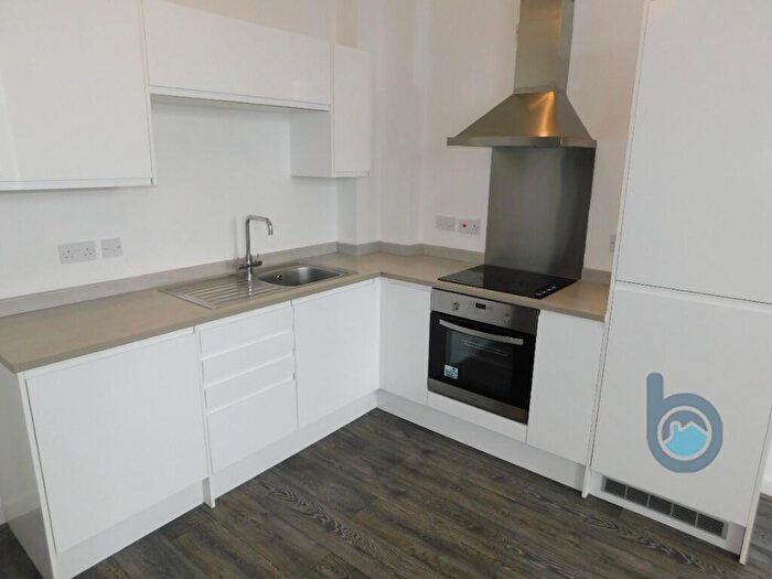 2 Bedroom Flat To Rent In Vicarage Farm Road, Peterborough, Cambridgeshire, PE1