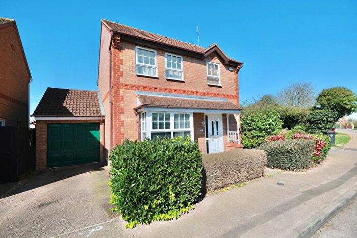 3 Bedroom Detached House For Sale In Tyler Way, Thrapston, Kettering, NN14