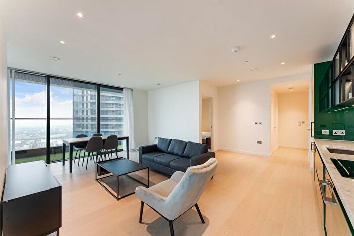2 Bedroom Apartment To Rent In Bagshaw Building, Wardian, Canary Wharf, E14