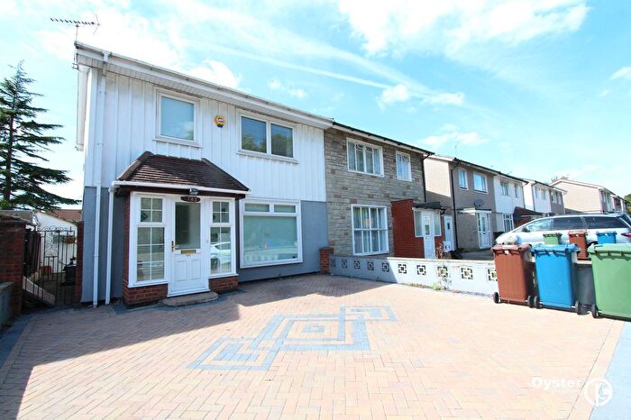 3 Bedroom Semi Detached House To Rent In Courtenay Avenue, Harrow, HA3