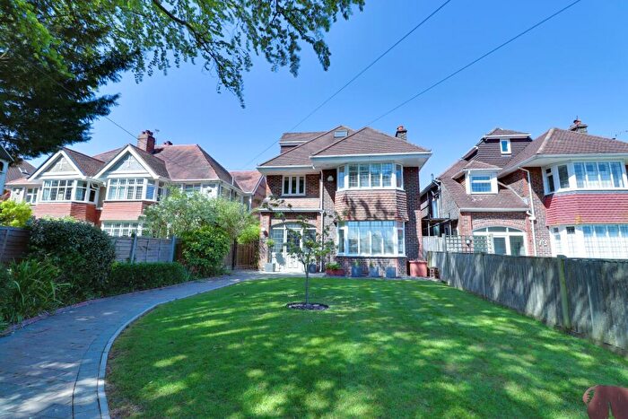 4 Bedroom Detached House For Sale In London Road, Widley, PO7