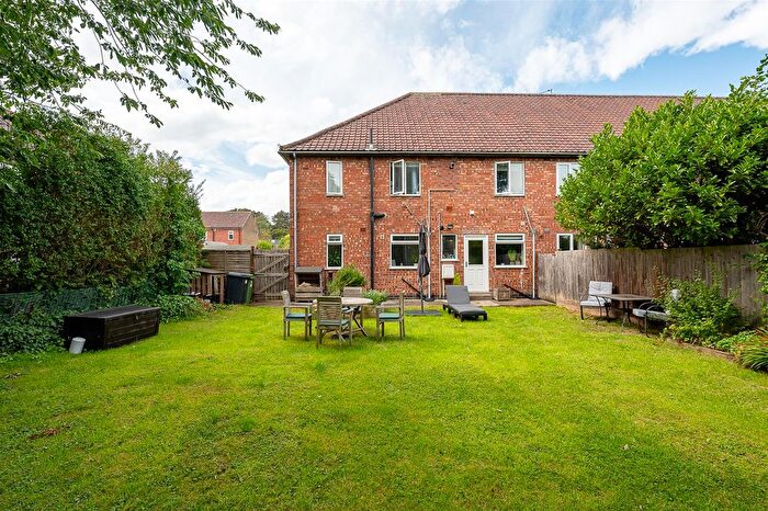 2 Bedroom End Terrace House For Sale In Beech Avenue, Holgate, York, YO24