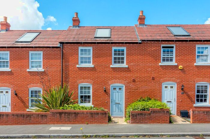 2 Bedroom Terraced House To Rent In Brocklehurst Road, Kempston, Bedford, MK42