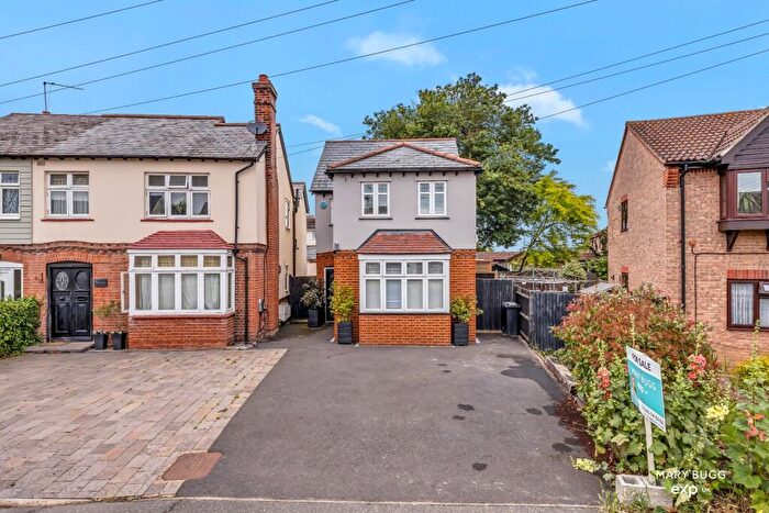 3 Bedroom Detached House For Sale In Mill Lane, Broomfield, Chelmsford, CM1