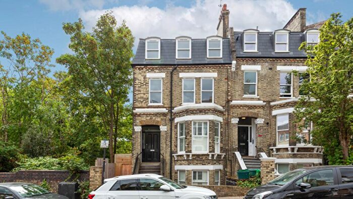 1 Bedroom Flat For Sale In Flat C, Wyndham Crescent, Tufnell Park, London, N19