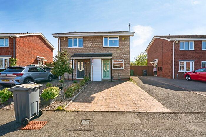 2 Bedroom Semi-Detached House For Sale In Eden Close, Tividale, Oldbury, B69