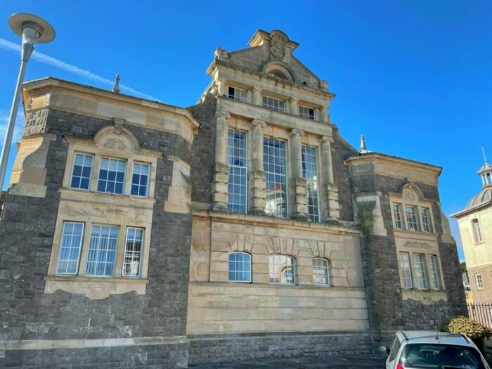 2 Bedroom Flat To Rent In Knightstone Baths, Knightstone Causeway, Weston Super Mare, BS23