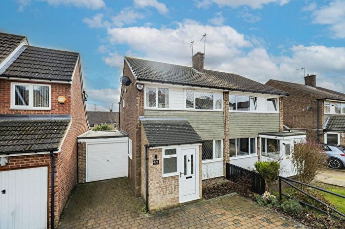 3 Bedroom Semi Detached House For Sale In Newlaithes Road, Horsforth, Leeds, West Yorkshire, LS18