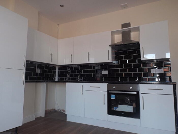 1 Bedroom Flat To Rent In Jersey Street, Ashton-under-lyne, Tameside, OL6