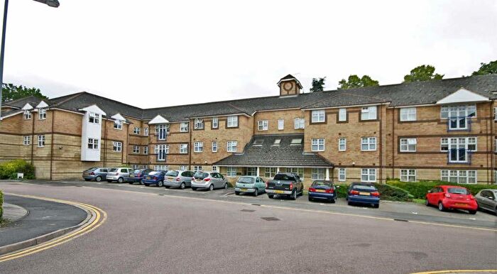 2 Bedroom Flat To Rent In Earls Meade, Luton, LU2