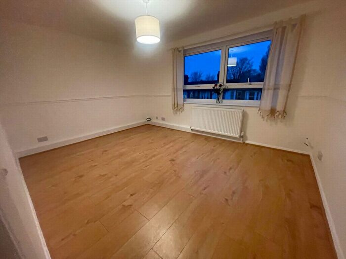 2 Bedroom Flat To Rent In Louis Court, Shelbourne Road, Tottenham, N17