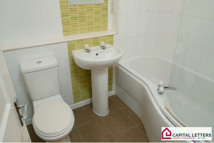 2 Bedroom Flat To Rent In Craighall Road, Port Dundas, Glasgow, G4