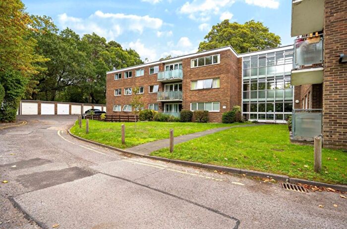 1 Bedroom Flat For Sale In Brownhill Road, Chandler's Ford, SO53