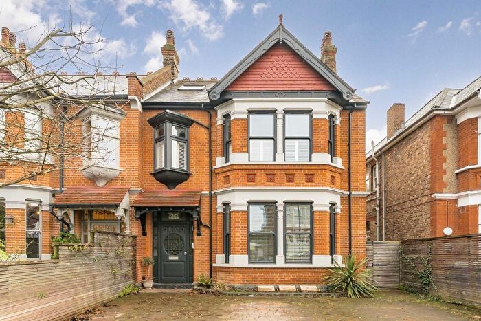 2 Bedroom Flat For Sale In Creffield Road, Ealing, W5