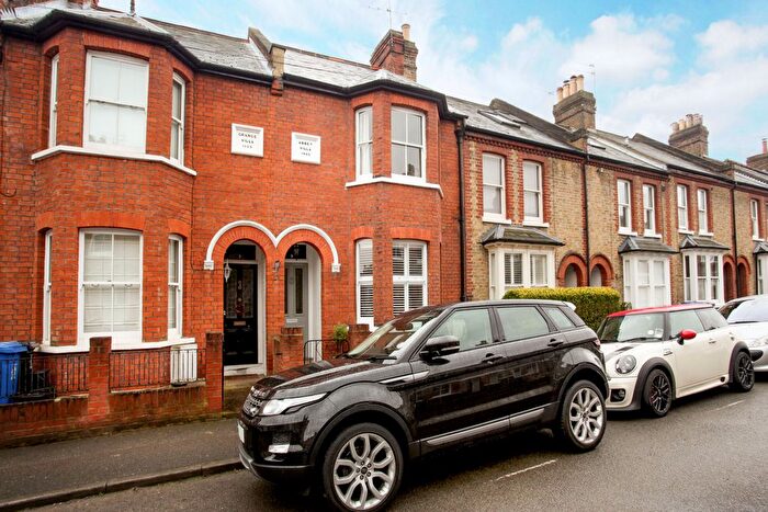 3 Bedroom Terraced House For Sale In Devereux Road, Windsor, SL4