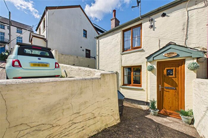 2 Bedroom End Of Terrace House For Sale In Meridian Place, Ilfracombe, Devon, EX34
