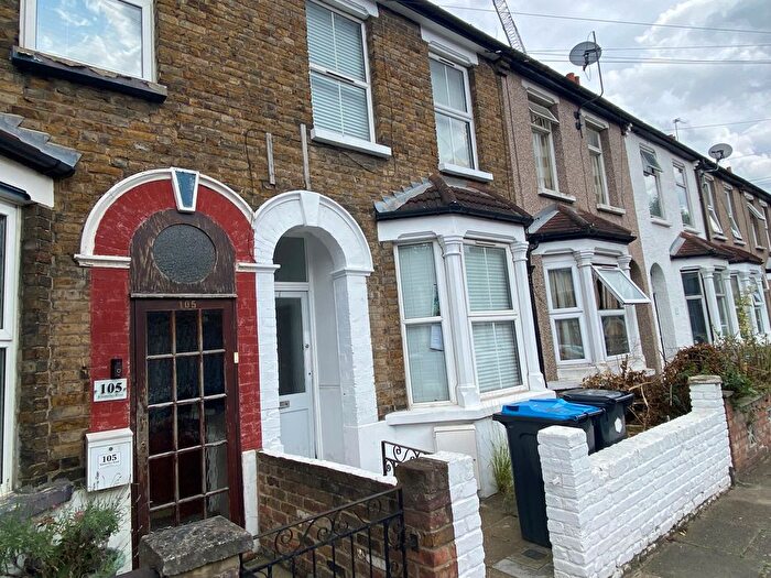 3 Bedroom Terraced House To Rent In Dysons Road, London, N18