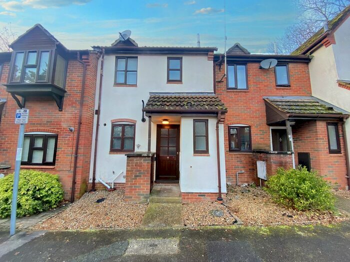 2 Bedroom Terraced House To Rent In Pages Lane, Uxbridge, Greater London, UB8