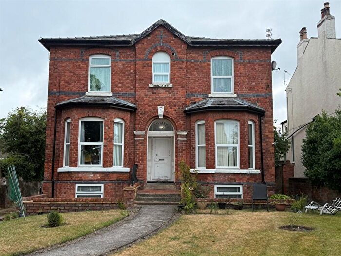 3 Bedroom Flat For Sale In Leyland Road, Southport, PR9
