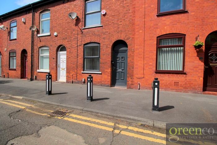 2 Bedroom Detached House To Rent In Field Street, Droylsden, Tameside, M43