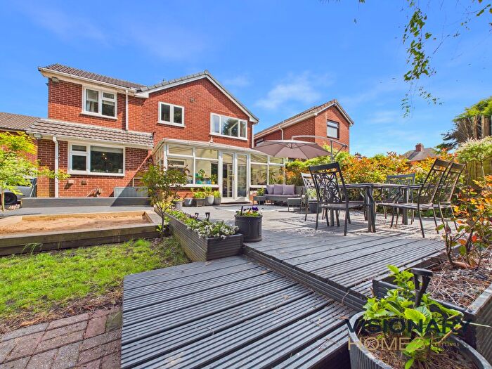 4 Bedroom Detached House For Sale In Barns Close, Walsall Wood, West Midlands, WS9