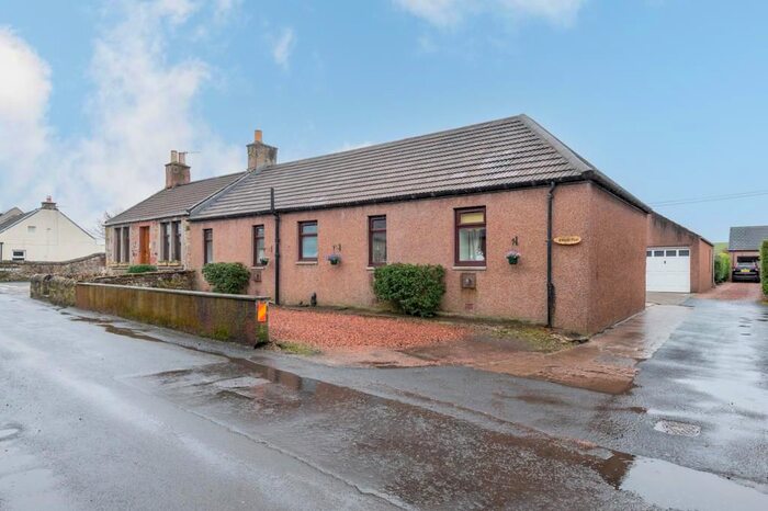 3 Bedroom Semi-Detached Bungalow For Sale In Cash Feus, Strathmiglo, KY14