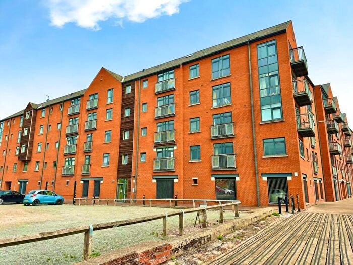 2 Bedroom Apartment For Sale In Trinity Wharf, - High Street, Hull, HU1